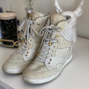 High Top Sneakers/ Wedge Louis Vuitton 7.5